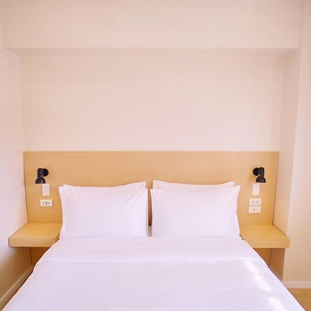 Bridge Hotel Express Cagayan de Oro Buitenkant foto
