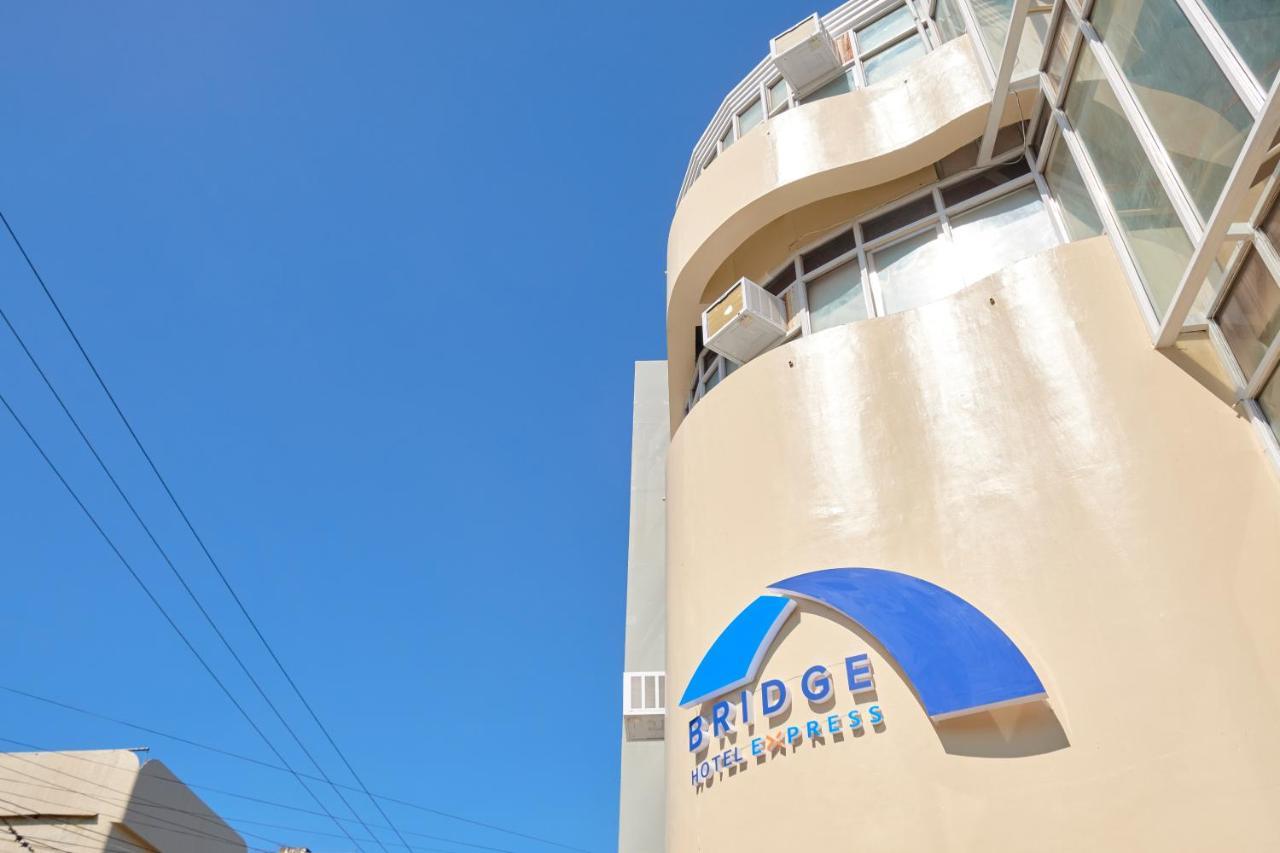 Bridge Hotel Express Cagayan de Oro Buitenkant foto